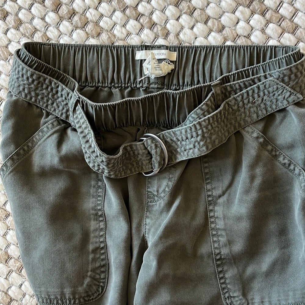 Olive Green cuffed pants - Picture 10 of 10